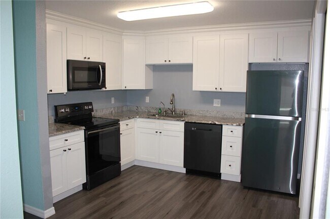 Building Photo - 1014 Meadowood Pointe Rd