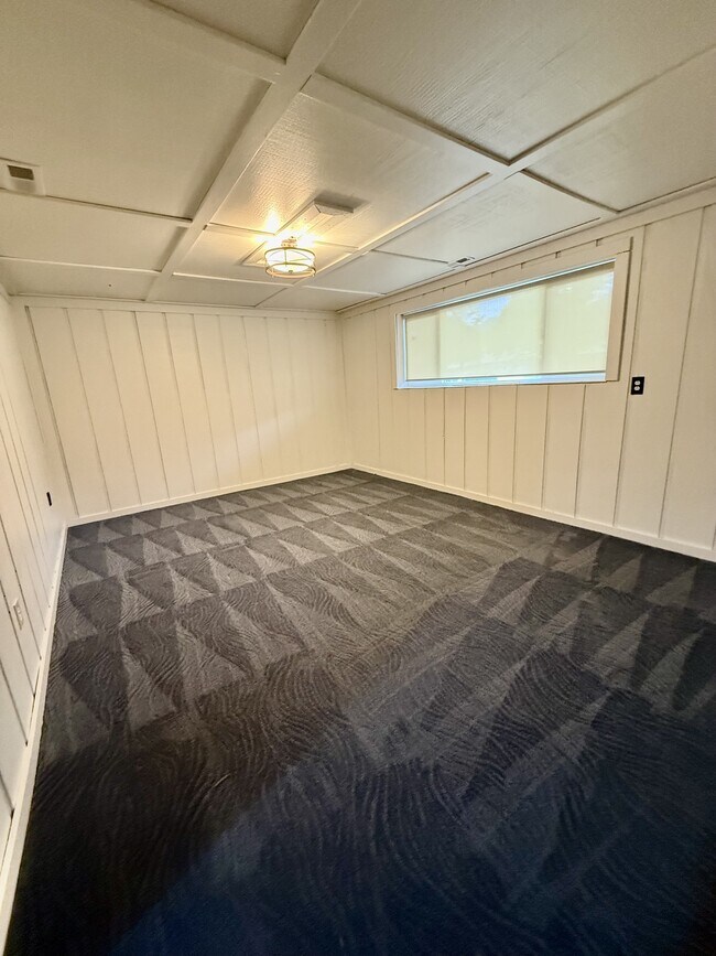 Building Photo - 11152 S Lyndbrook Way
