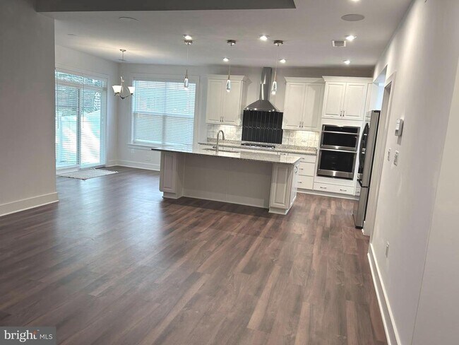 Building Photo - 8708 Southrun Ct