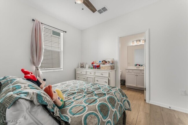 Building Photo - 2581 Kona Wy