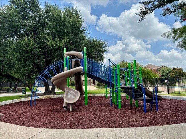 Building Photo - 8629 White Ibis Dr