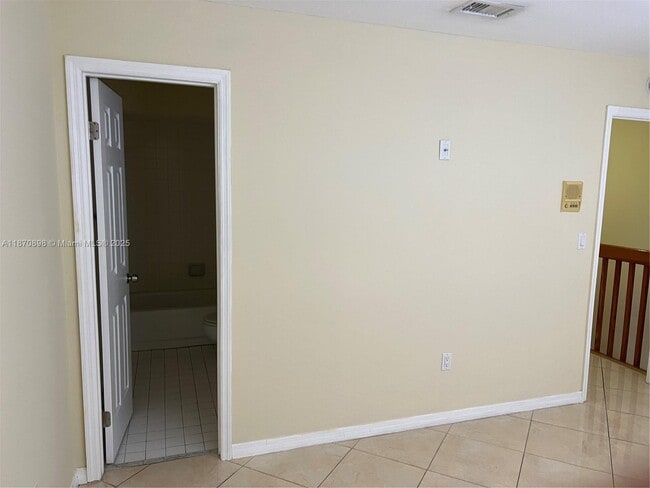 Building Photo - 9908 Hammocks Blvd