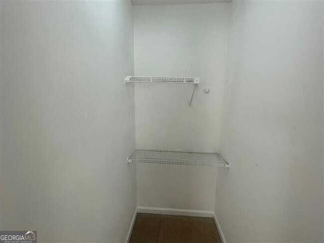 Building Photo - 2930 Governors Ct