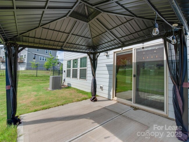 Building Photo - 2606 Arbor Loop Dr
