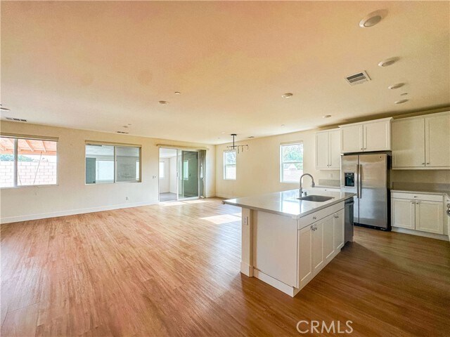 Building Photo - 10993 Bel Air Ave