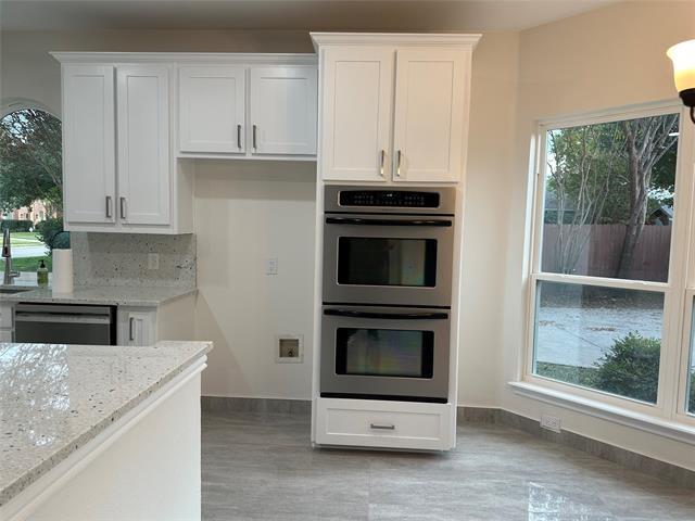 Building Photo - 304 Glen Hollow