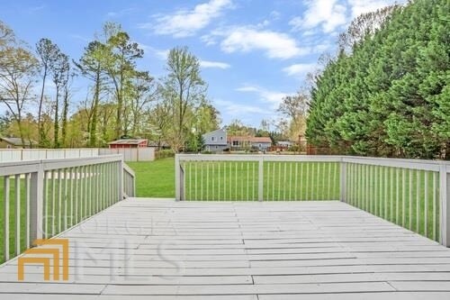 Building Photo - 1758 Poinsettia Dr