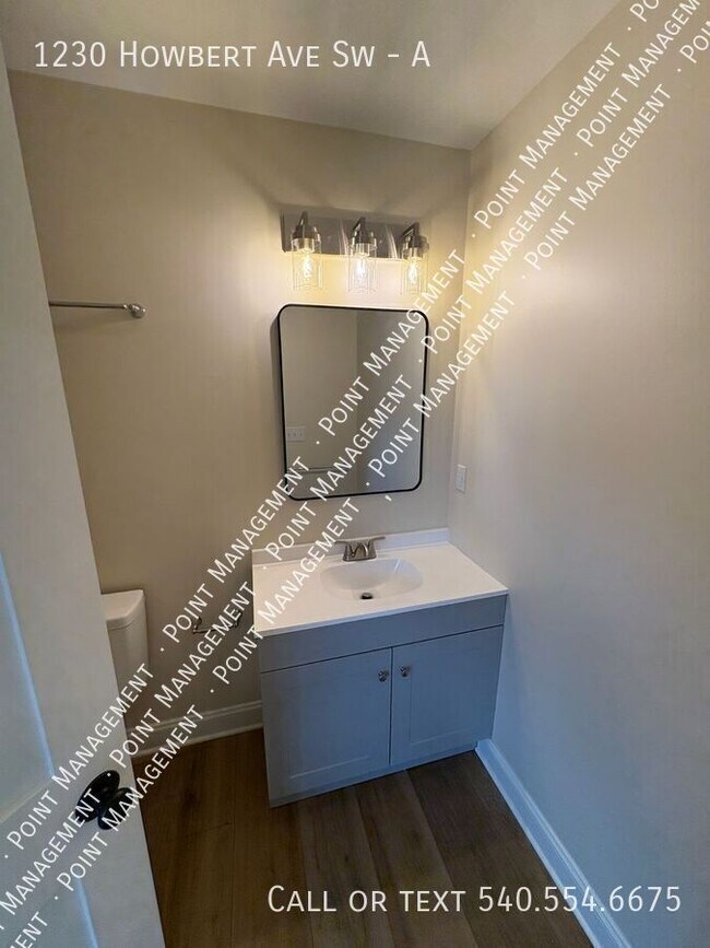 Building Photo - 1230 Howbert Ave SW