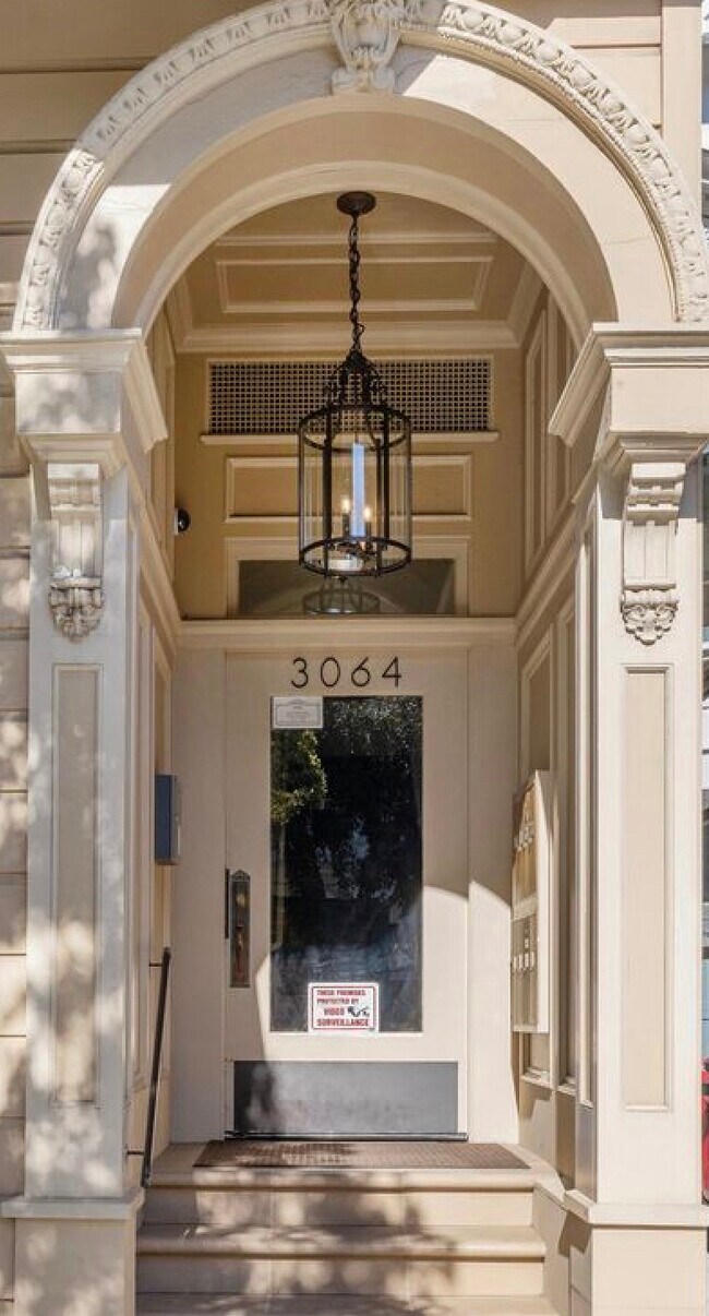 3064 Sacramento St Front Entrance - 3064 Sacramento St
