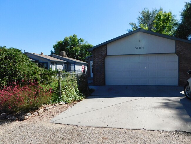 Primary Photo - Charming Home in NE Grand Junction
