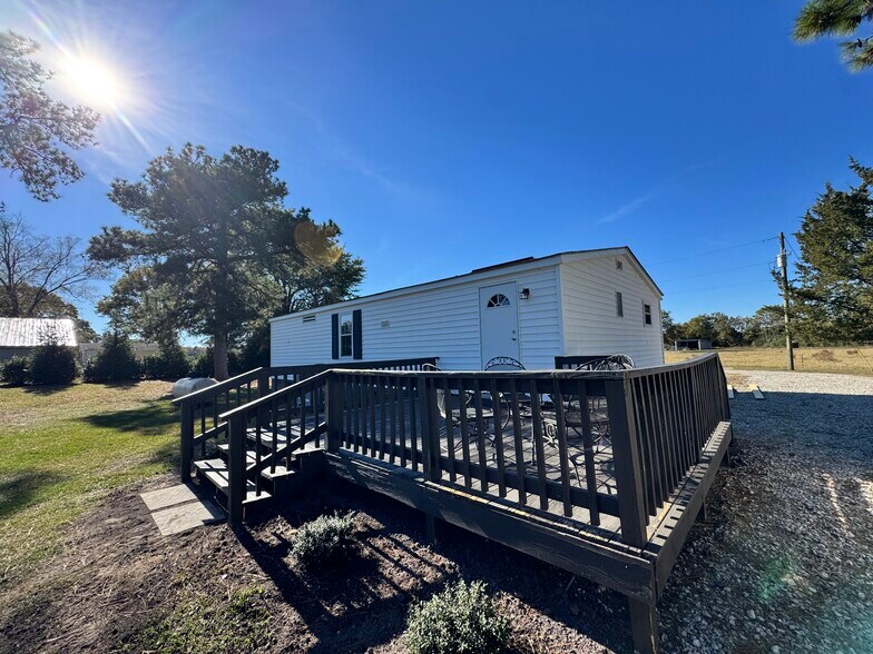 Building Photo - 3739 Whispering Pines Dr