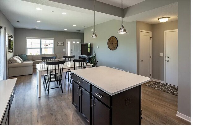 First Floor - 3509 SE Glen Dr