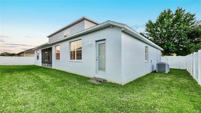 Building Photo - 3833 Siskin Dr