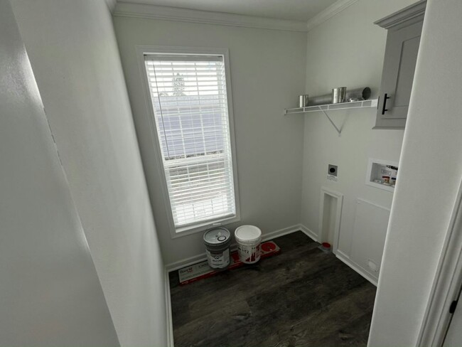 Building Photo - 3313 Caper Ct