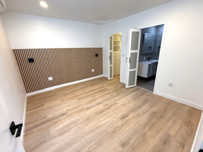Building Photo - 4709 Maybank Ave
