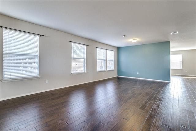 Building Photo - 2096 Royal Acres Trail