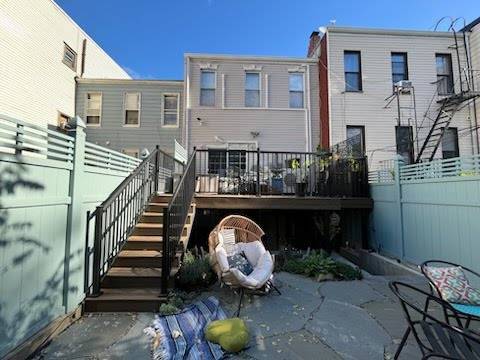 Building Photo - 356 52nd St