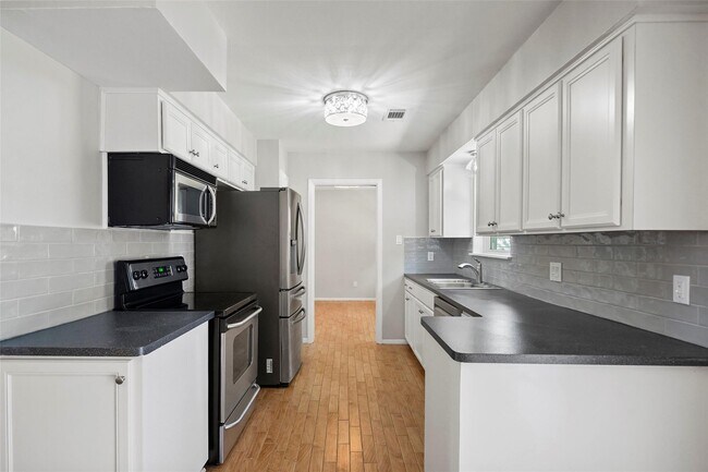 Building Photo - 4146 Bethel Blvd