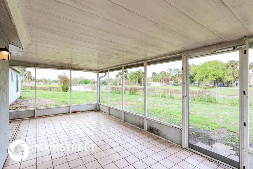 Building Photo - 1257 Linmoor Cir NE