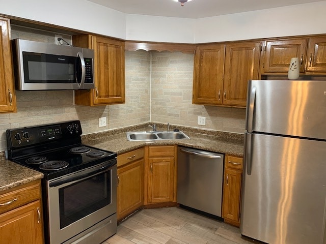 Building Photo - 2109 W 45th St