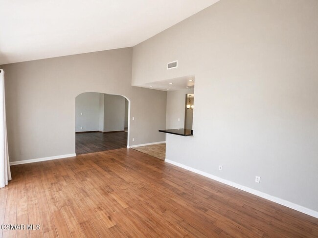 Building Photo - 3271 Rosehill Cir