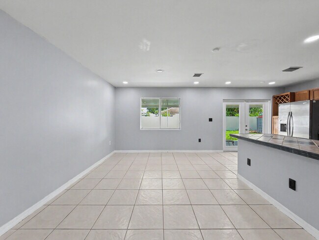 Building Photo - 13435 SW 257th Terrace