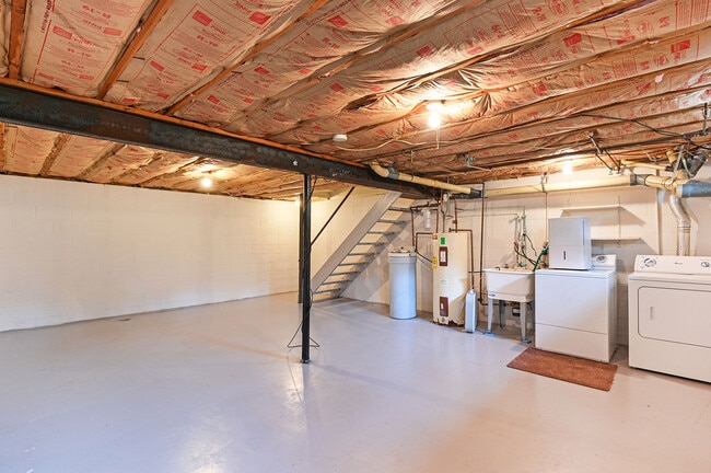 basement - 2336 Peppermill Rd