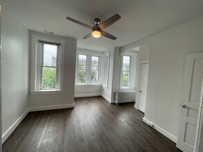 Building Photo - 1332 E St NE