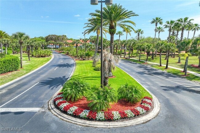 Building Photo - 640 Luisa Ln