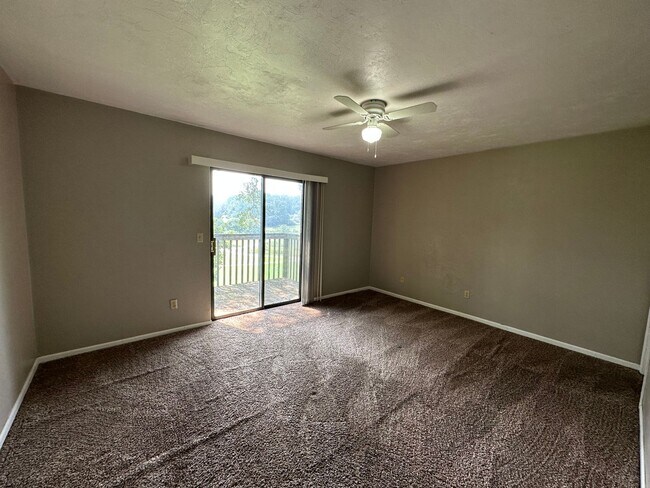 Building Photo - 1519 Willow Bend Way