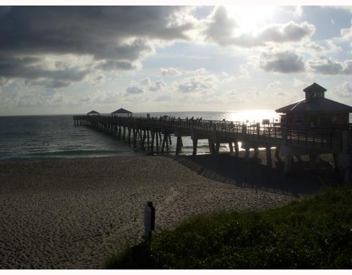 Building Photo - 3068 30th Ct