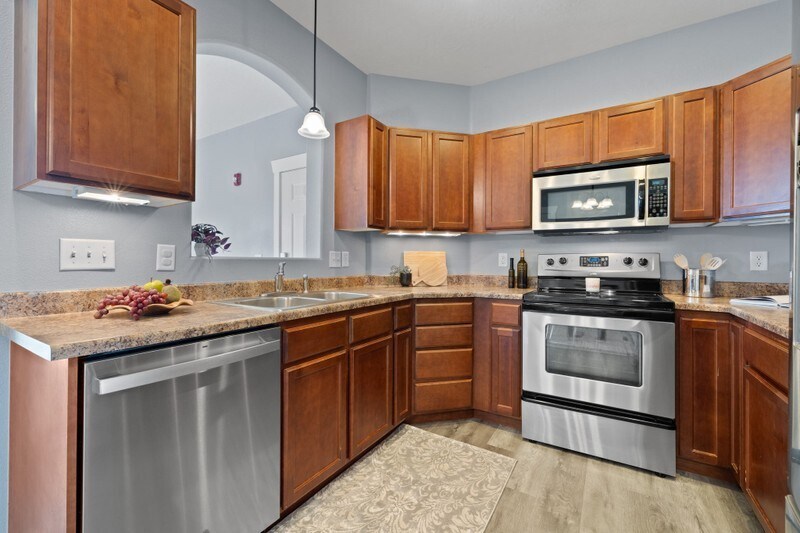 Building Photo - 114 W Spring Hill Way