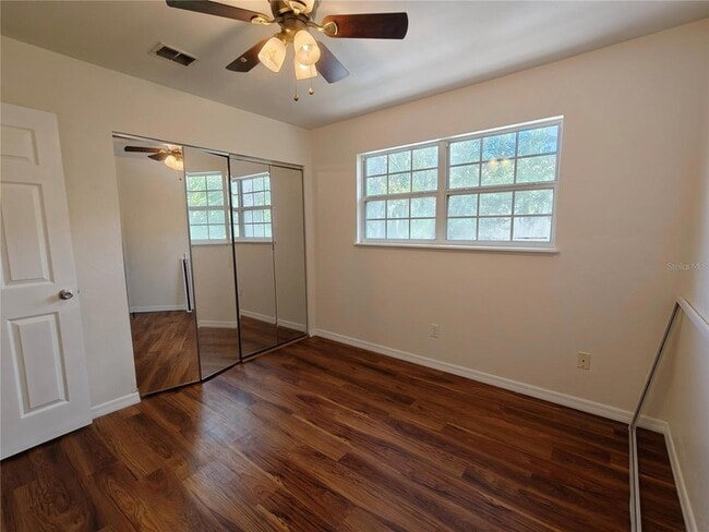 Building Photo - 620 SW 10th Ln