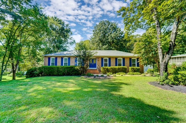 Building Photo - Fully Remodeled Ranch Style Home In South ...