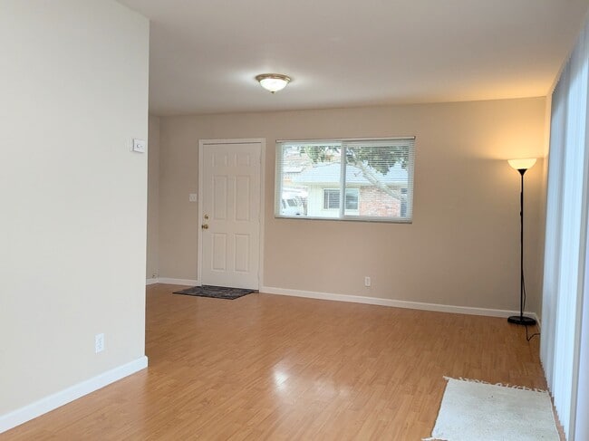 Building Photo - 7327 Starward Dr