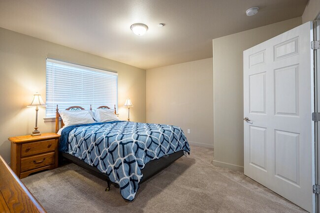 Building Photo - 5 S Kellogg St