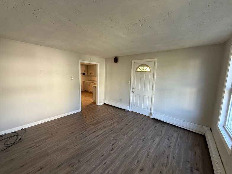 Living Room - 45 Union St