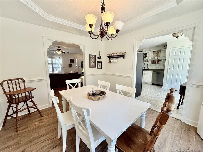 Building Photo - 234 Pender Rd