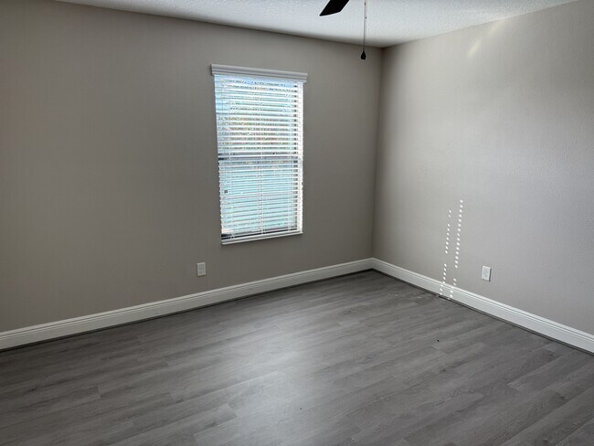 Building Photo - 13183 Payton St