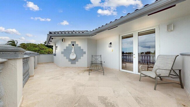 Building Photo - 1131 Stillwater Dr