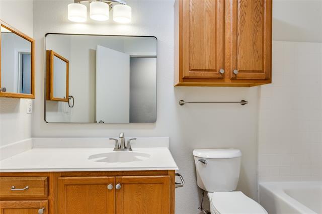 Building Photo - 2529 Castle Pines Dr
