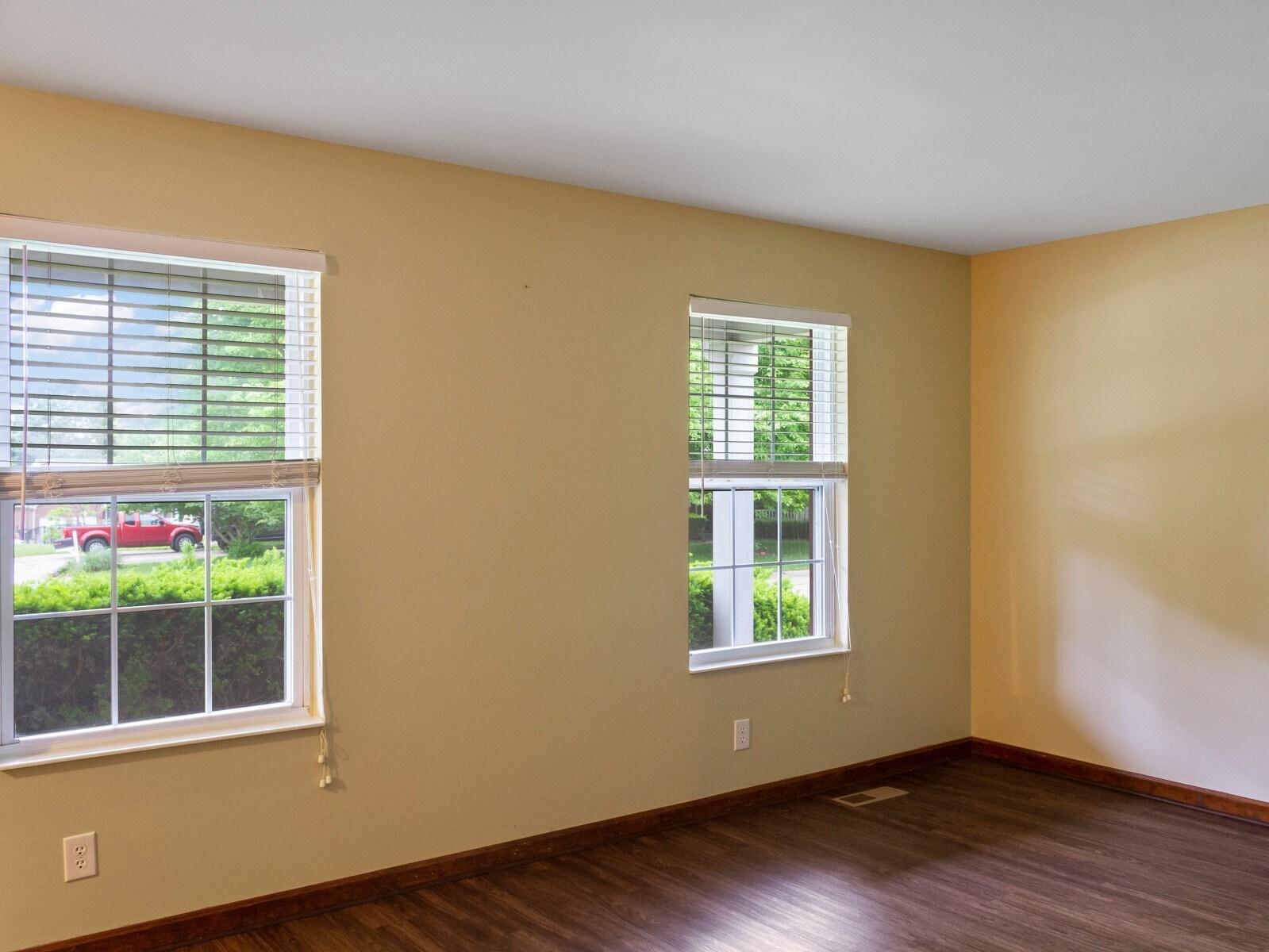 Building Photo - 3004 Wolf Creek Way
