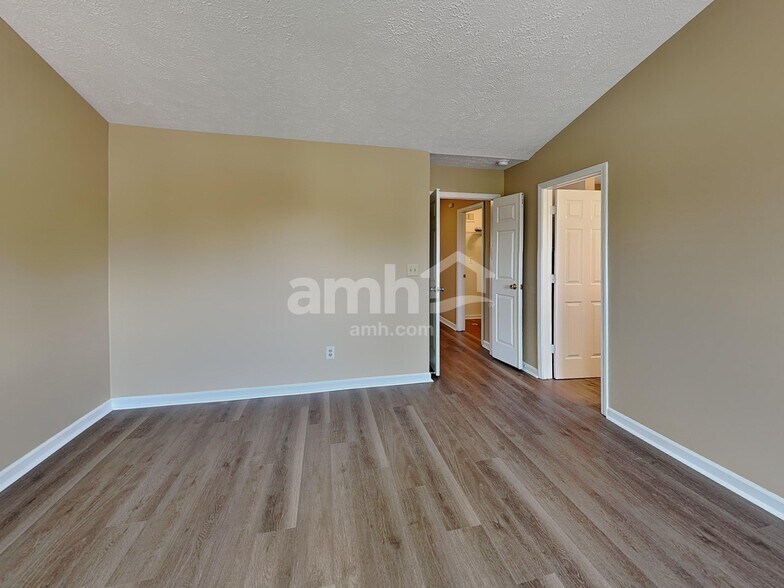 Building Photo - 2454 Wigeon Ct