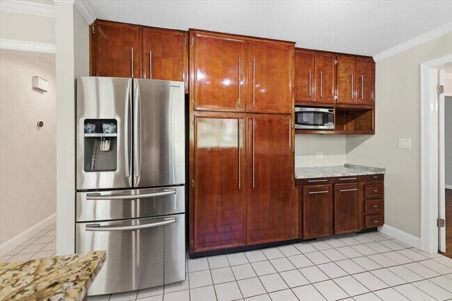 Building Photo - 602 Middlebrooks Cir