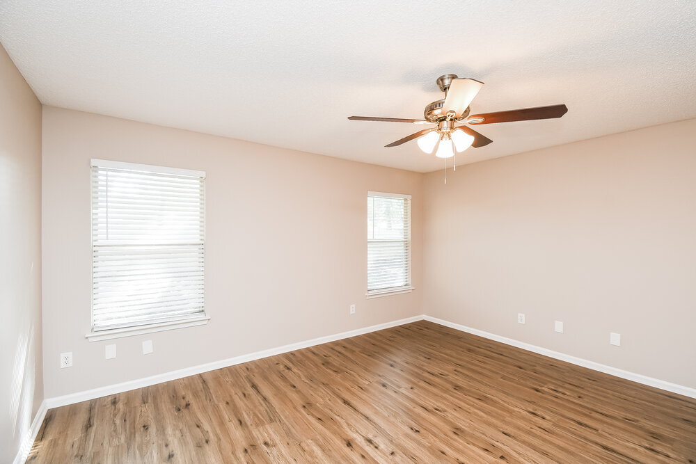 Building Photo - 1368 High Plains Dr W