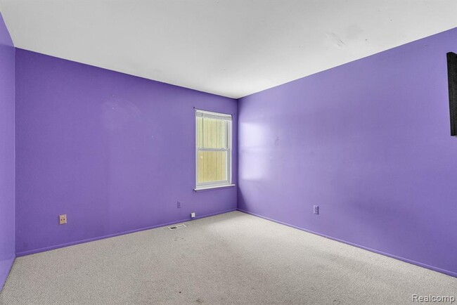 Building Photo - 3170 Woods Cir Dr