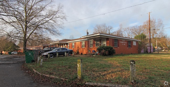 Building Photo - Cummings Avenue Apartments