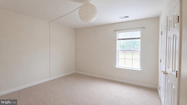 Building Photo - 5455 Quaint Dr