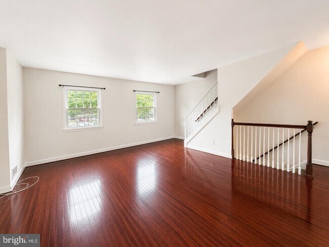 Building Photo - 14761 Ealing Ct
