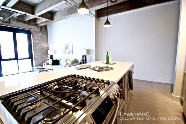 Building Photo - ATLAS Lofts